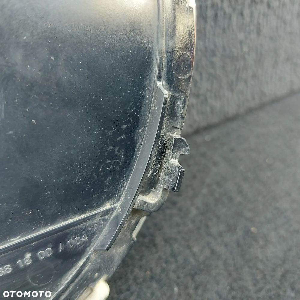ZNACZEK EMBLEMAT GWIAZDA MERCEDES C W206 CLE W236 ORYGINAL DEMONTAZ 0008881800 - 7