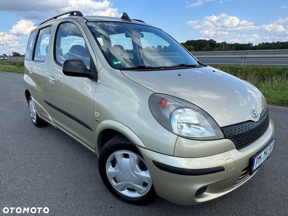Toyota Yaris Verso 1.3 Sol - 3