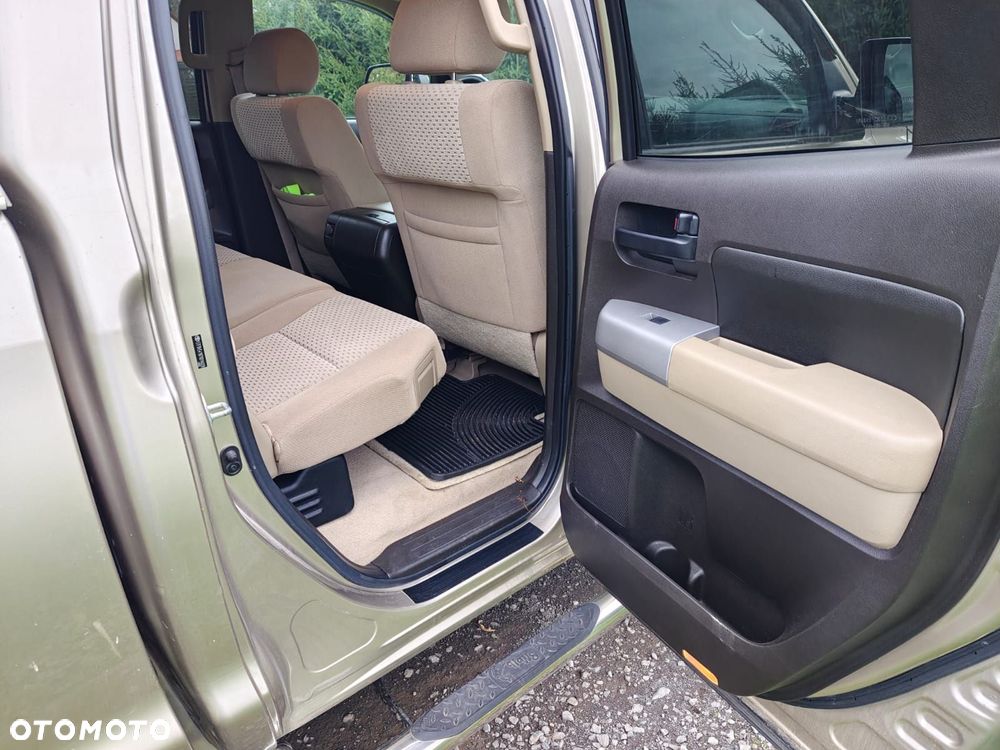 Toyota Tundra - 13