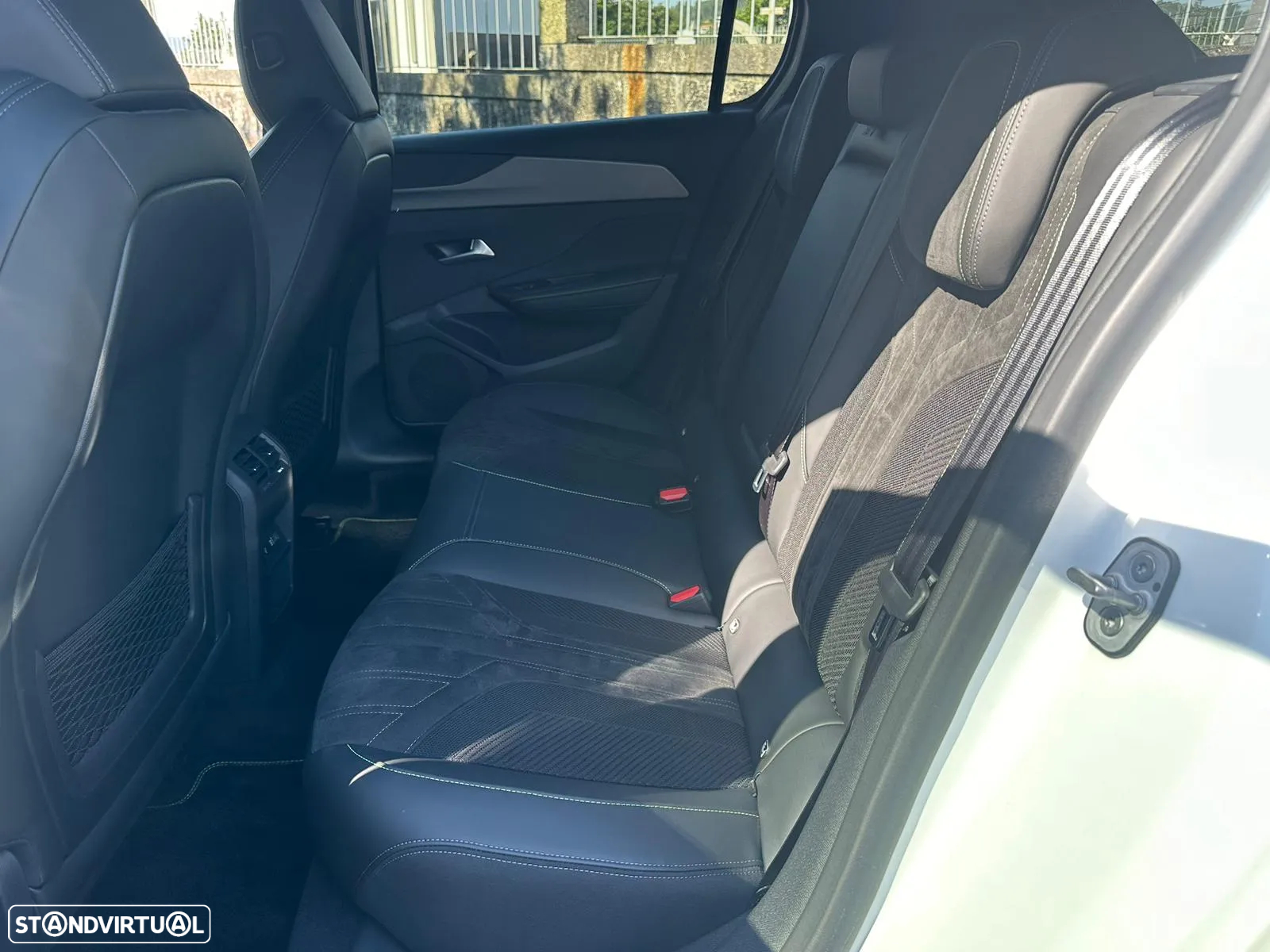 Peugeot 308 1.2 PureTech GT Pack EAT8 - 23