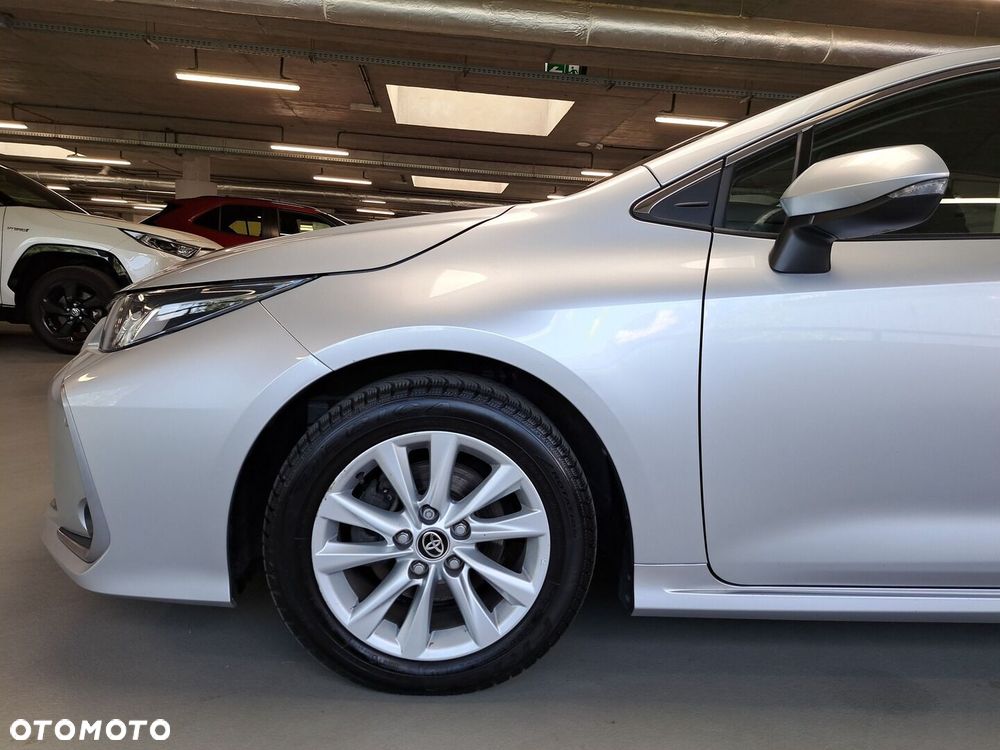 Toyota Corolla 1.8 Hybrid Comfort - 38