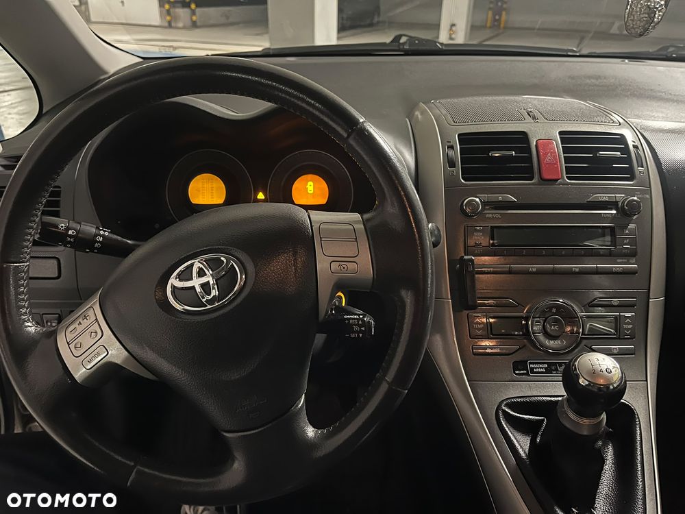 Toyota Auris 1.6 VVT-i Premium - 5