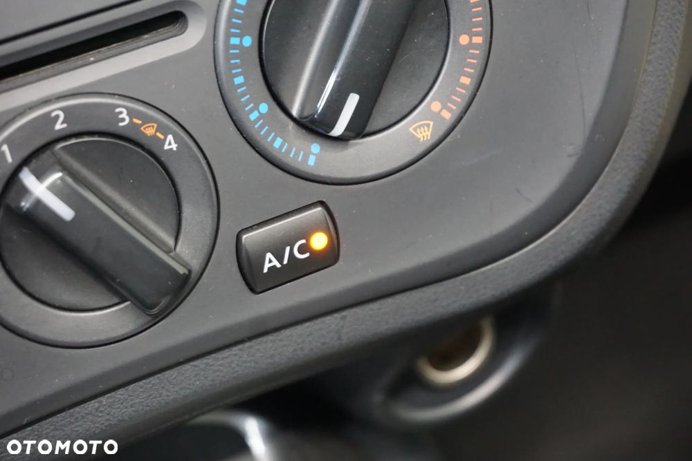 Nissan Juke 1.5 dCi Acenta - 32