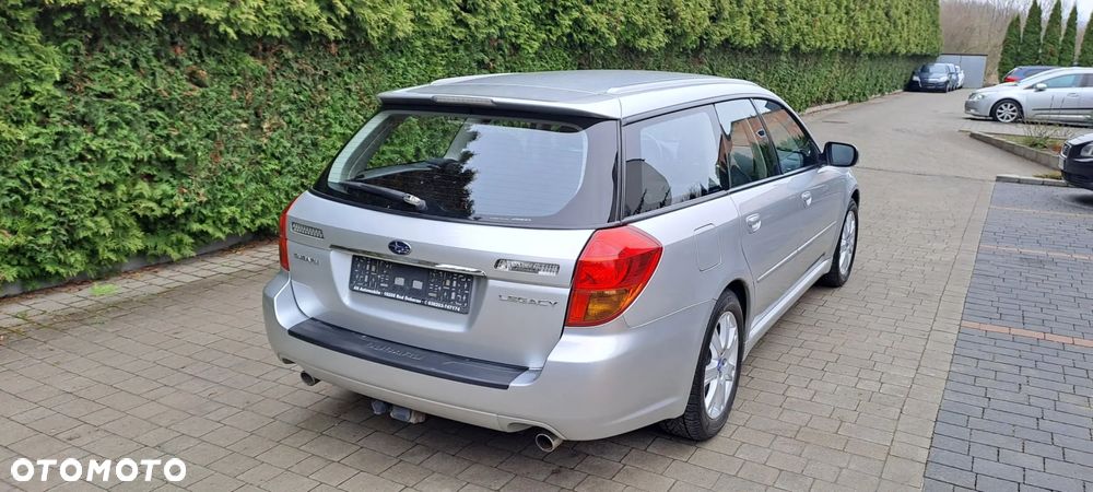 Subaru Legacy 2.0R Trend - 9