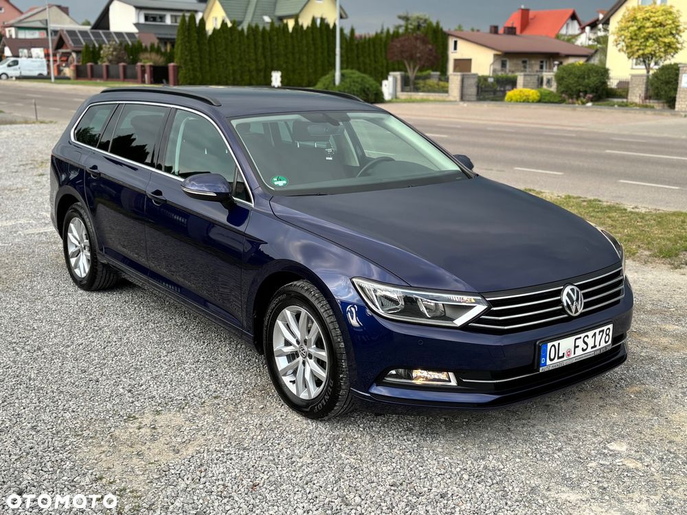 Volkswagen Passat - 2