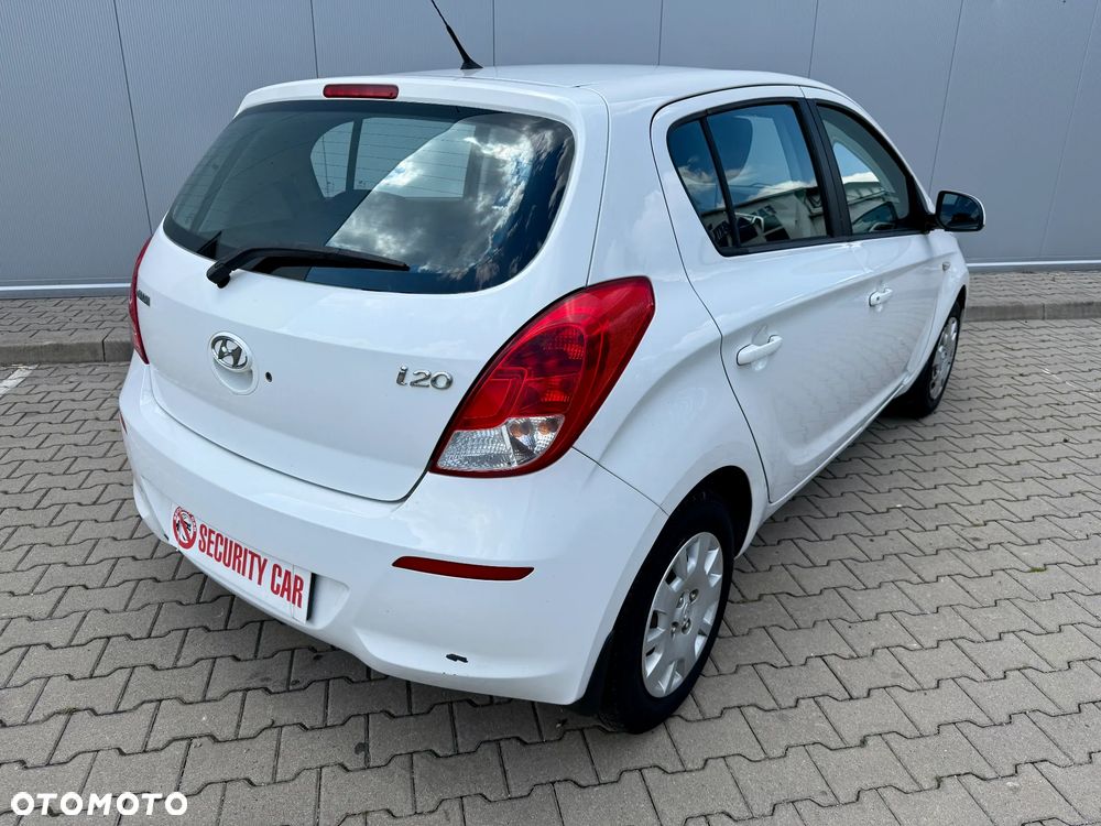 Hyundai i20 - 8