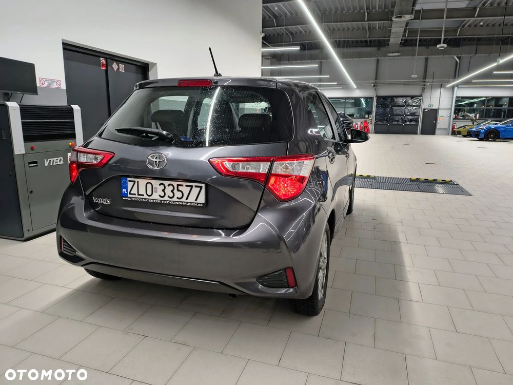 Toyota Yaris - 11