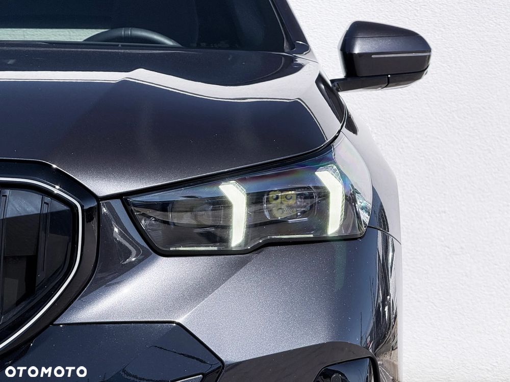 BMW Seria 5 540d xDrive - 9