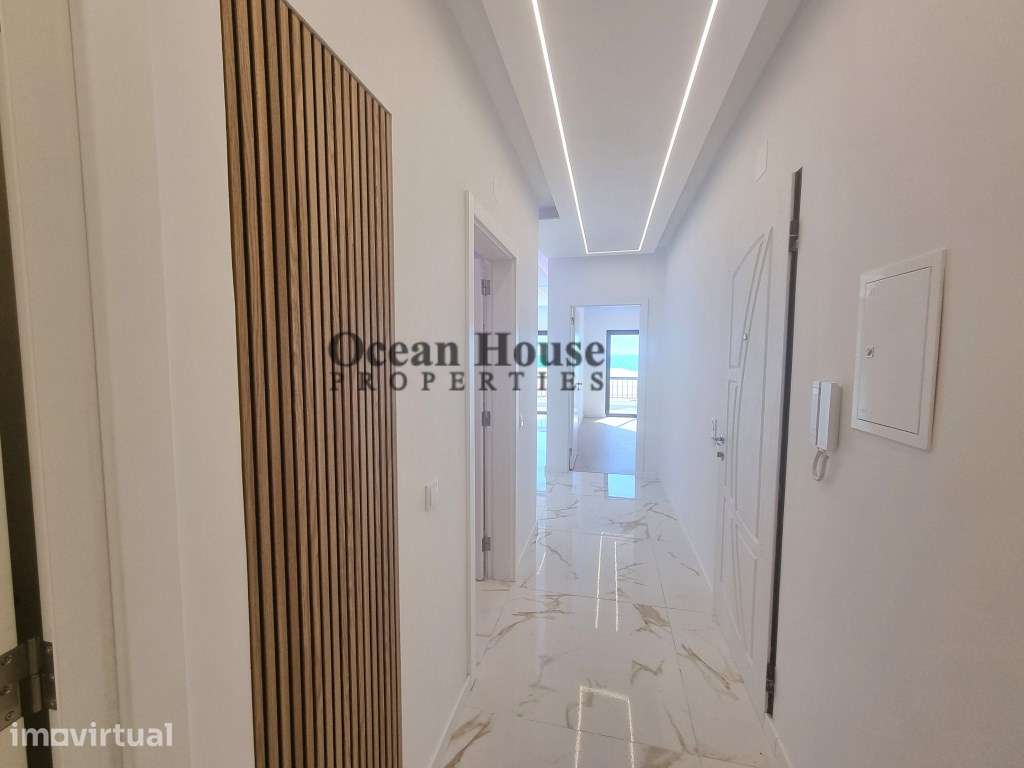 Apartamento T3 renovado com garagem, frente á Praia - Quarteira - Grande imagem: 3/28