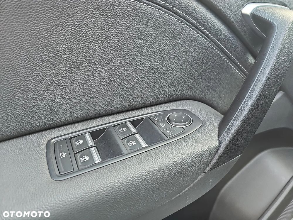 Renault Captur 1.3 TCe mHEV Techno EDC - 14