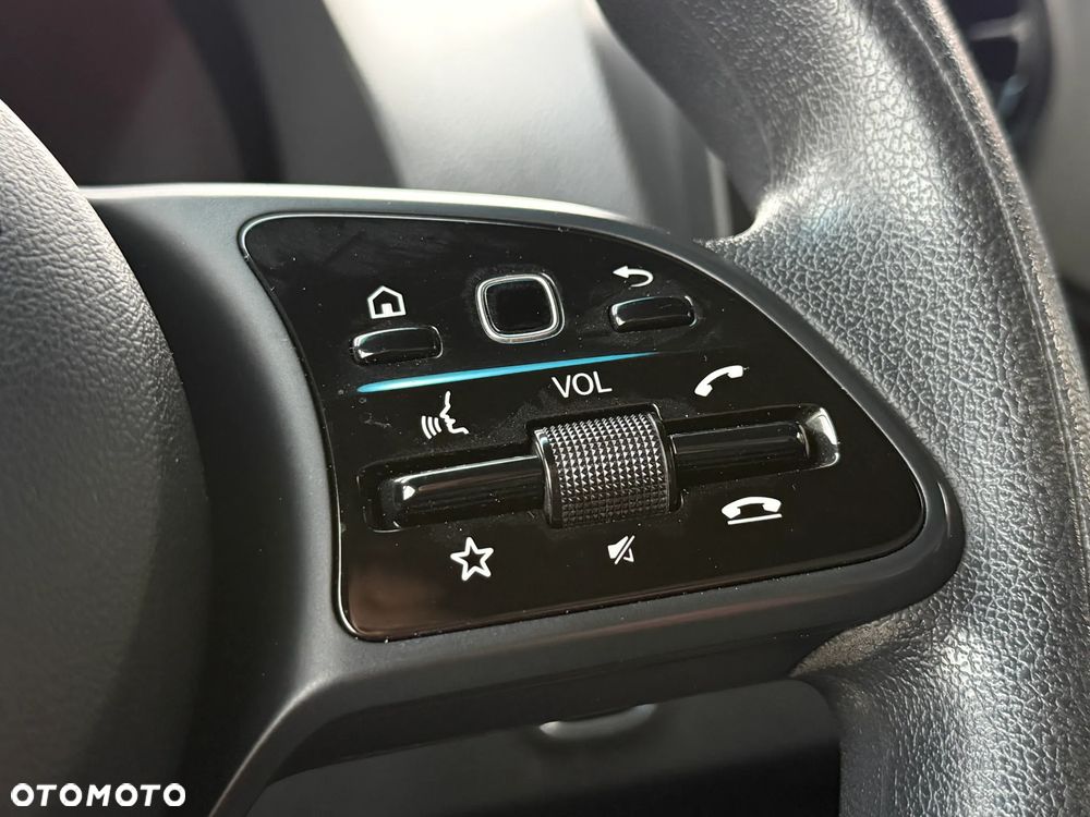 Mercedes-Benz Sprinter 515 CDI / 2.0 150KM / 2022 ROK / Kontener 4,2m + Winda Dhollandia 750KG / ZAREJESTROWANY W PL - 23