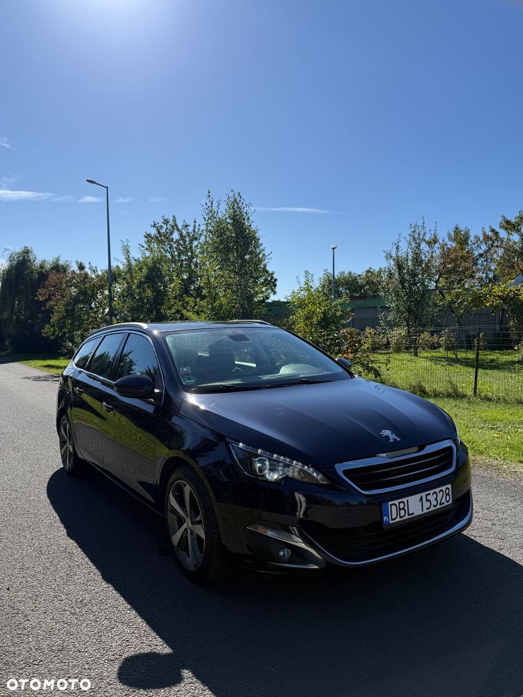 Peugeot 308 2015 photo 3