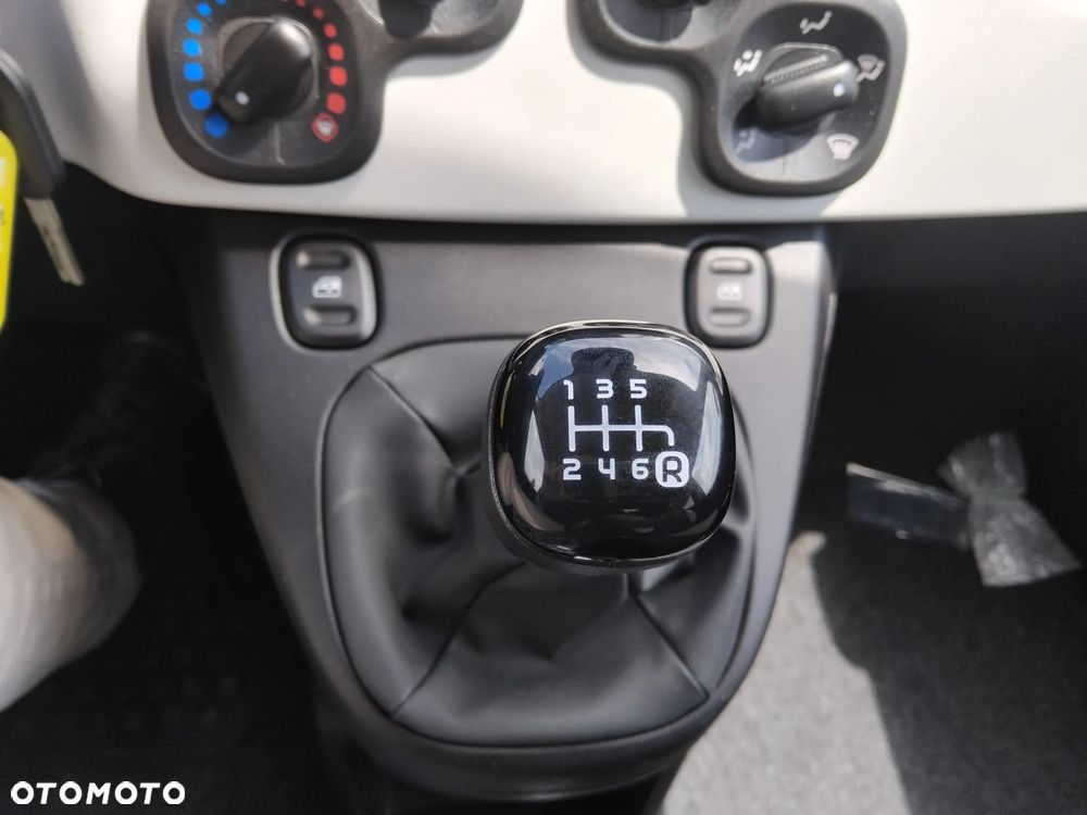 Fiat Pandina 1.0 Hybrid Cross - 18