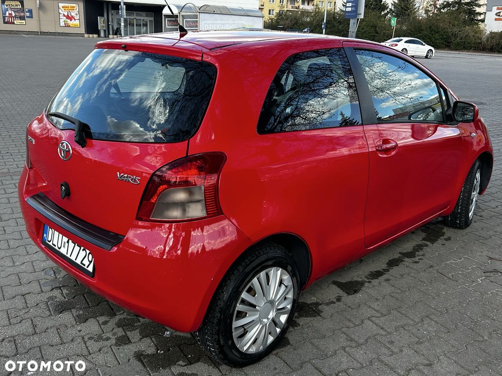 Toyota Yaris - 2