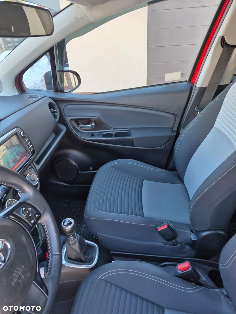 Toyota Yaris 1.5 Premium - 7