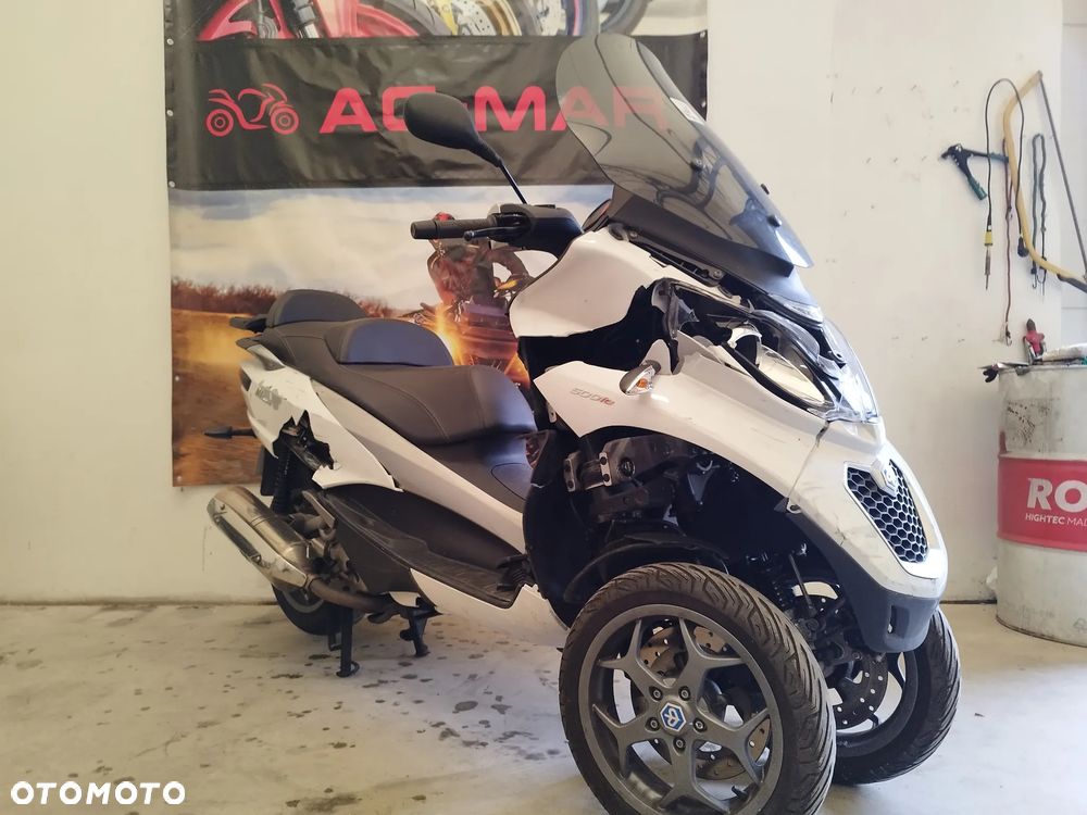 Piaggio MP-3 - 11