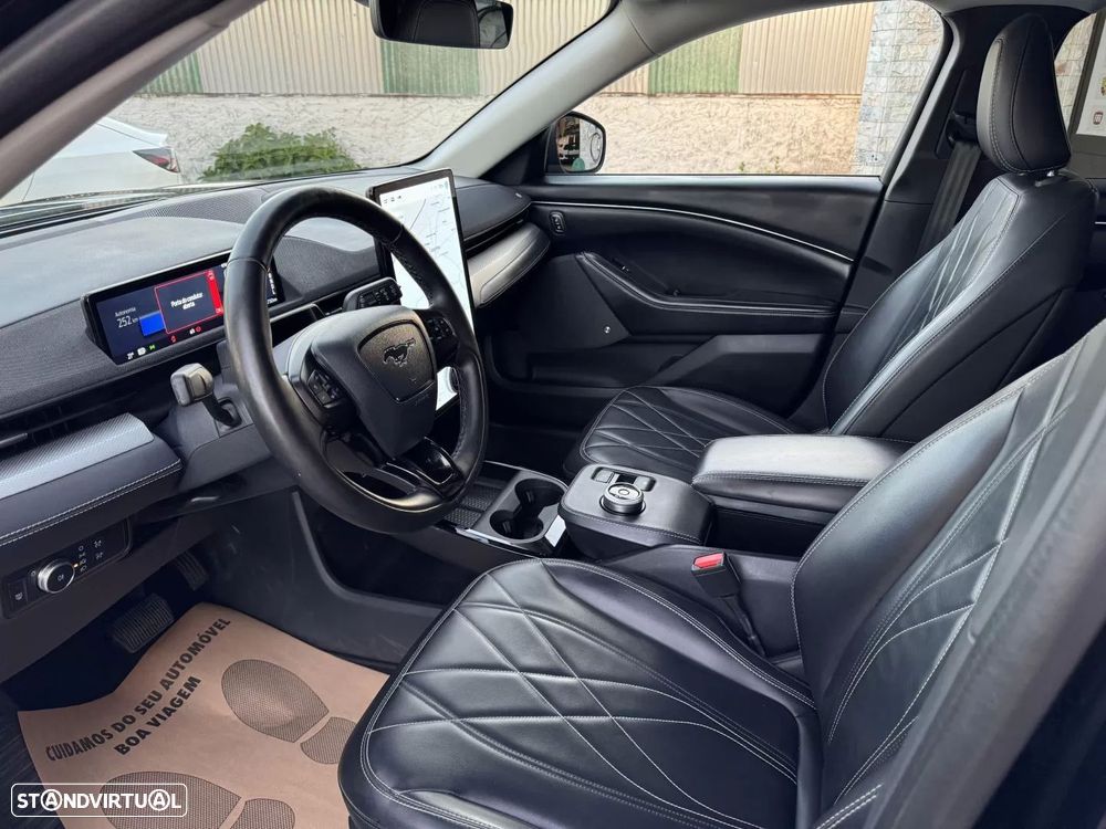 Ford Mustang Mach-E 75.7 kWh Premium AWD - 17