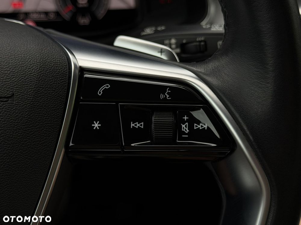 Audi A6 Avant 40 TDI quattro S tronic - 27