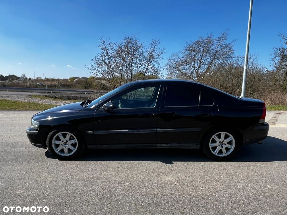 Volvo S60 2.4 D5 - 4