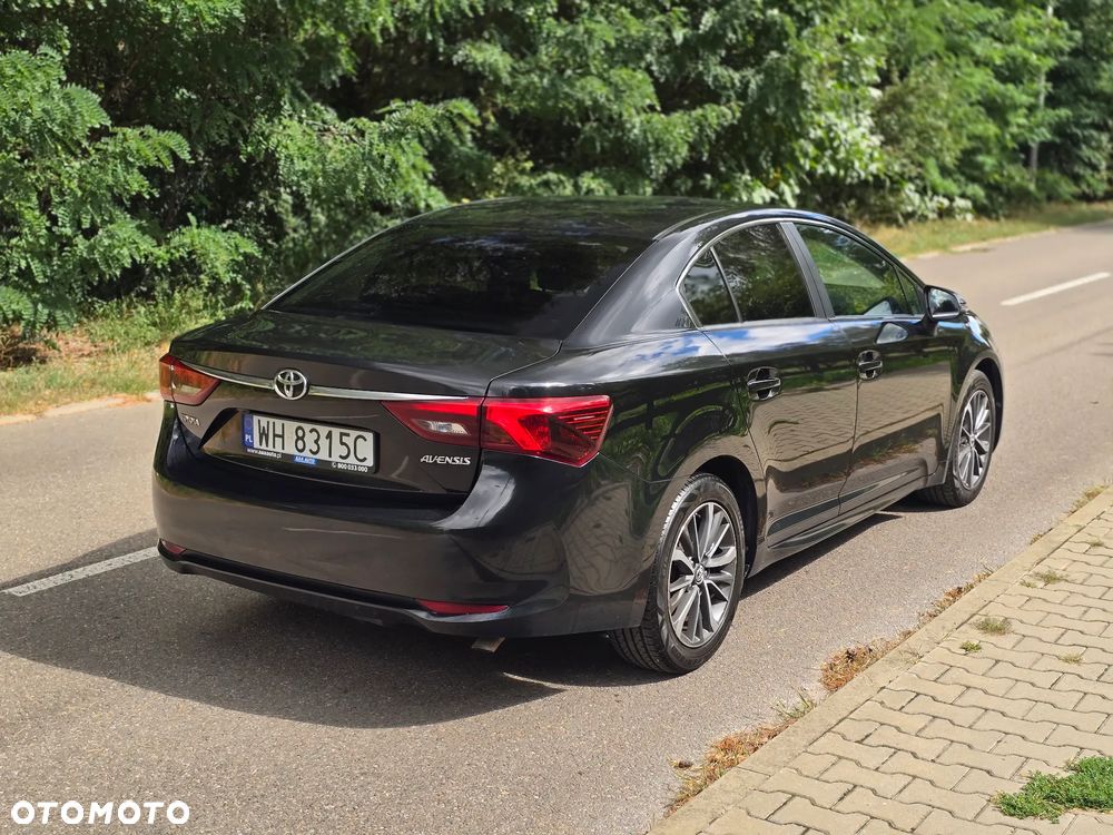 Toyota Avensis 2.0 D-4D Premium - 16