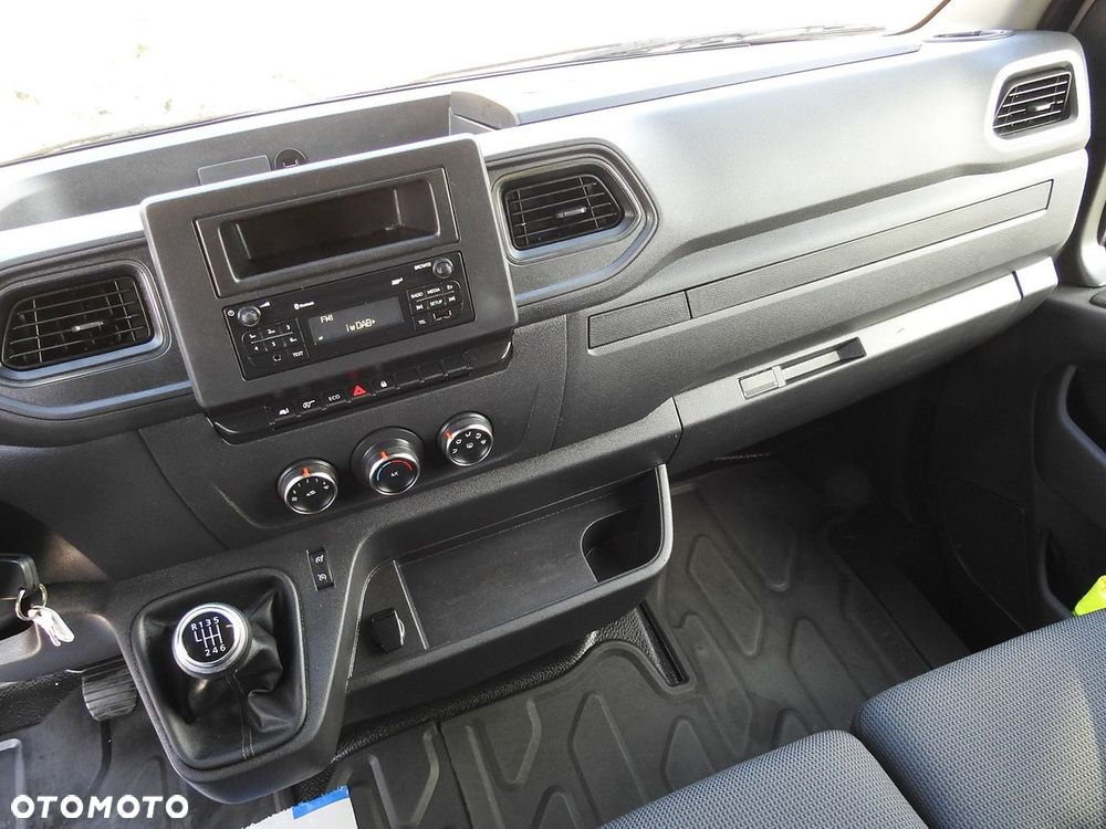 Renault MASTER  PLANDEKA 10 PALET WEBASTO TEMPOMAT LEDY PNEUMATYKA KLIMATYZACJA  165KM - 29