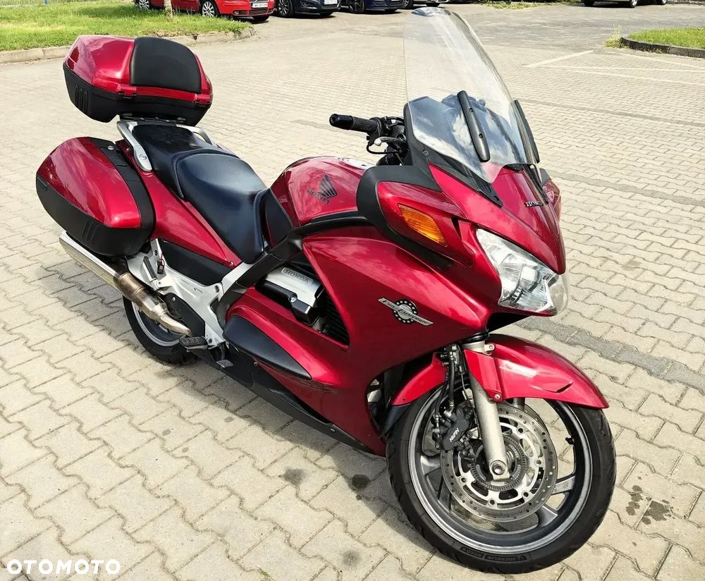 Honda ST - 1