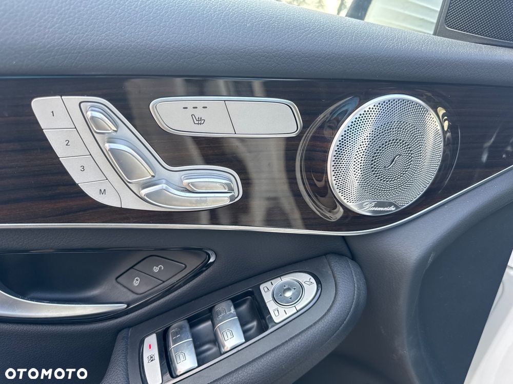 Mercedes-Benz GLC 300 4Matic 9G-TRONIC - 10