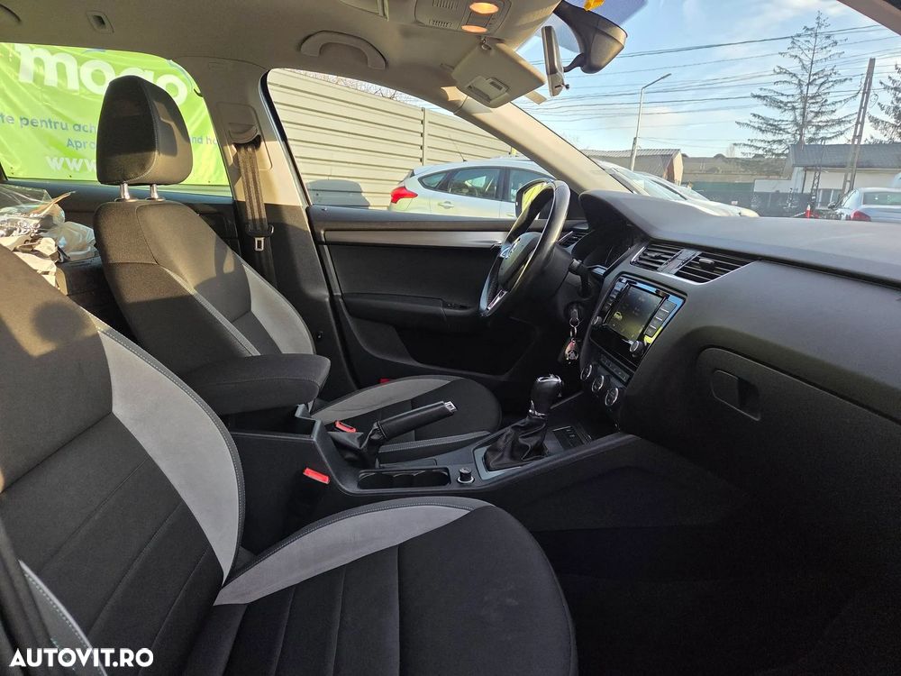 Skoda Octavia 1.6 TDI (Green tec) DSG Style - 7