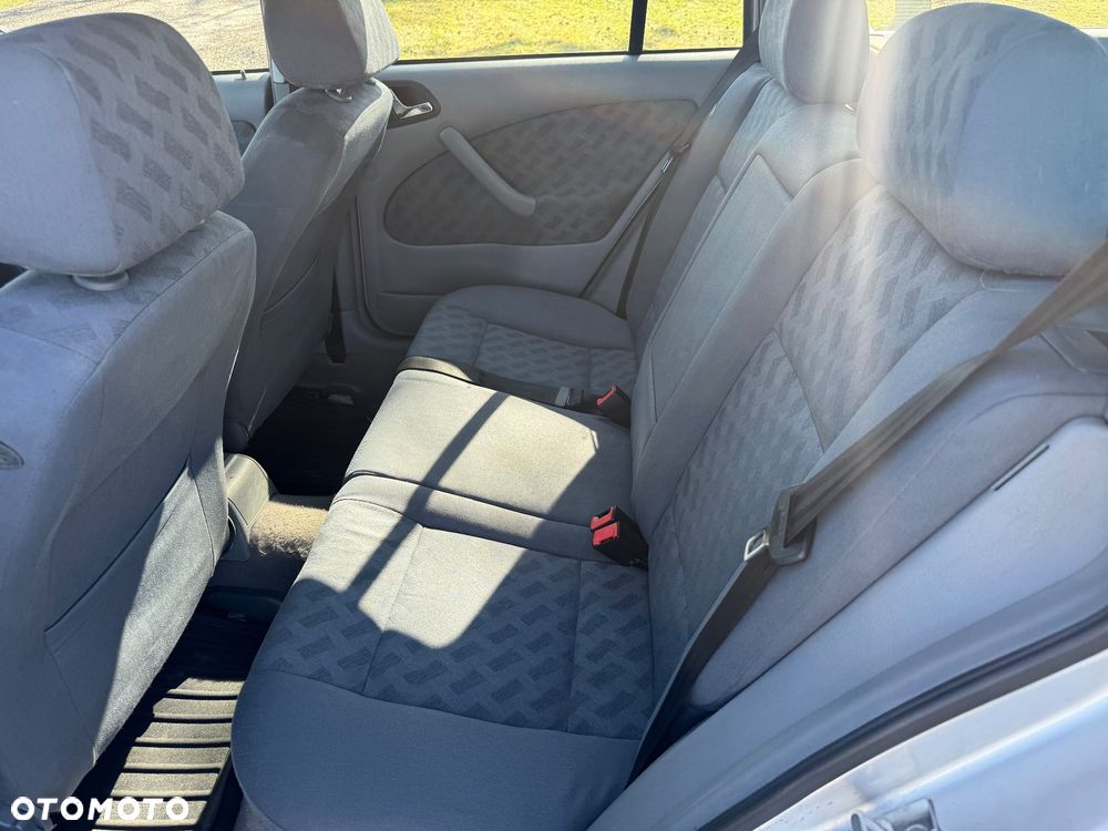 Skoda Octavia 1.8T Elegance - 10