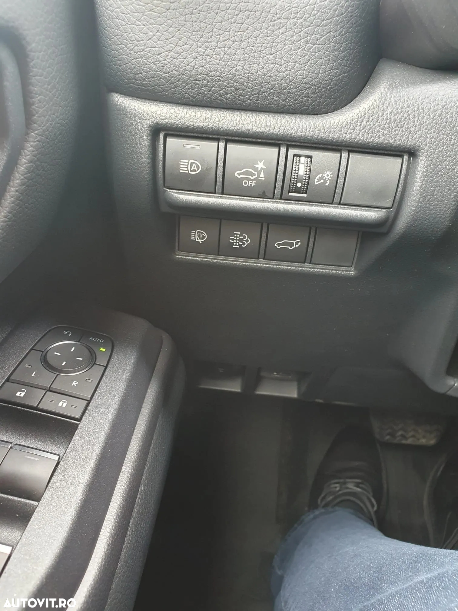 Toyota Land Cruiser 250 2.8l D-4D 204 CP A/T 7 locuri Luxury - 6