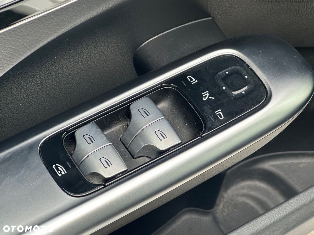 Mercedes-Benz Klasa C 200 d 9G-TRONIC Avantgarde - 17