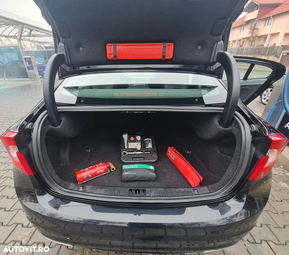 Volvo S60 D4 Geartronic - 12