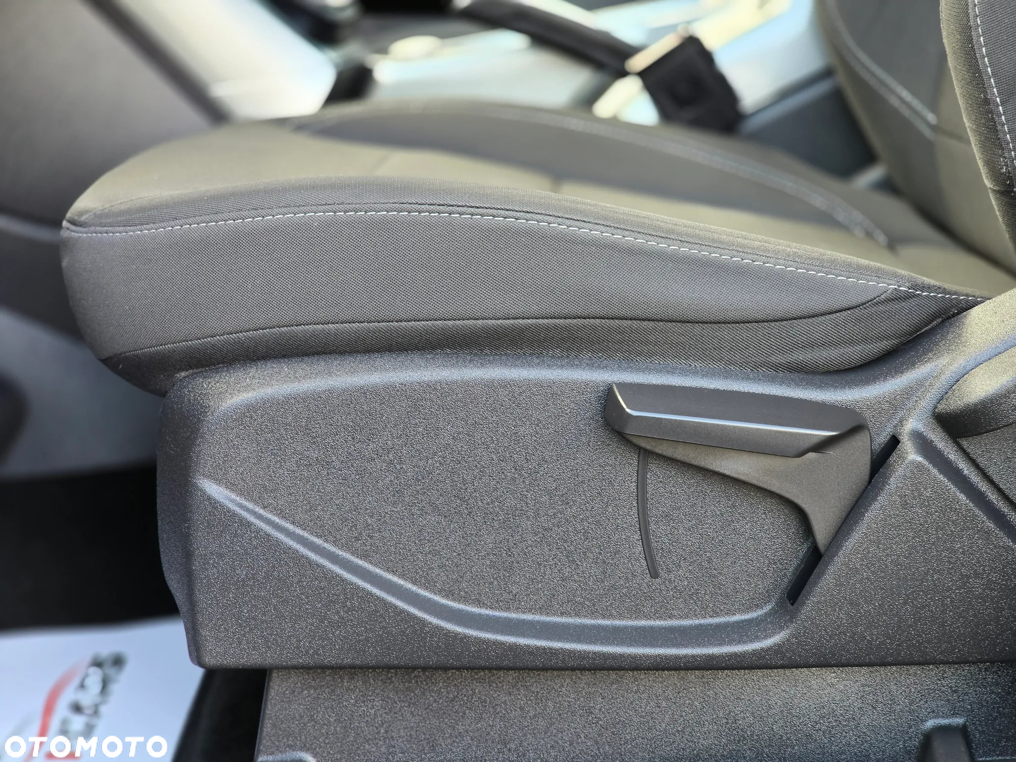 Ford Kuga 1.5 EcoBoost 2x4 Trend - 30