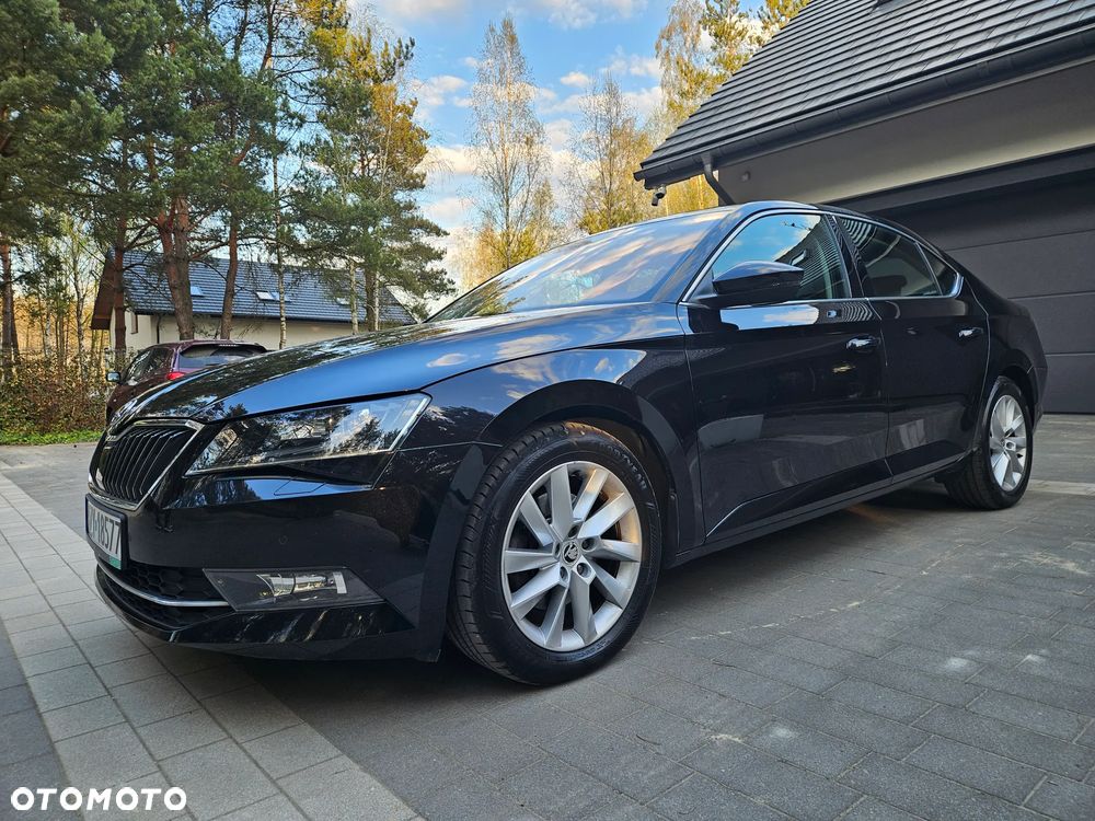 Skoda Superb 2.0 TDI Style - 9