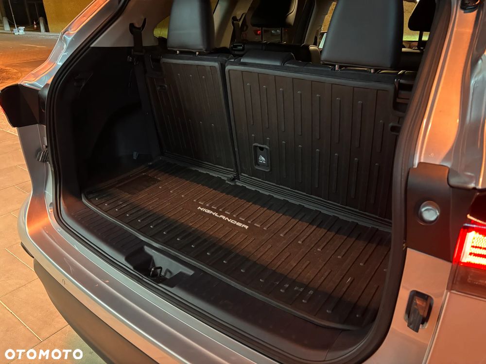 Toyota Highlander 2.5 Hybrid Executive - 12