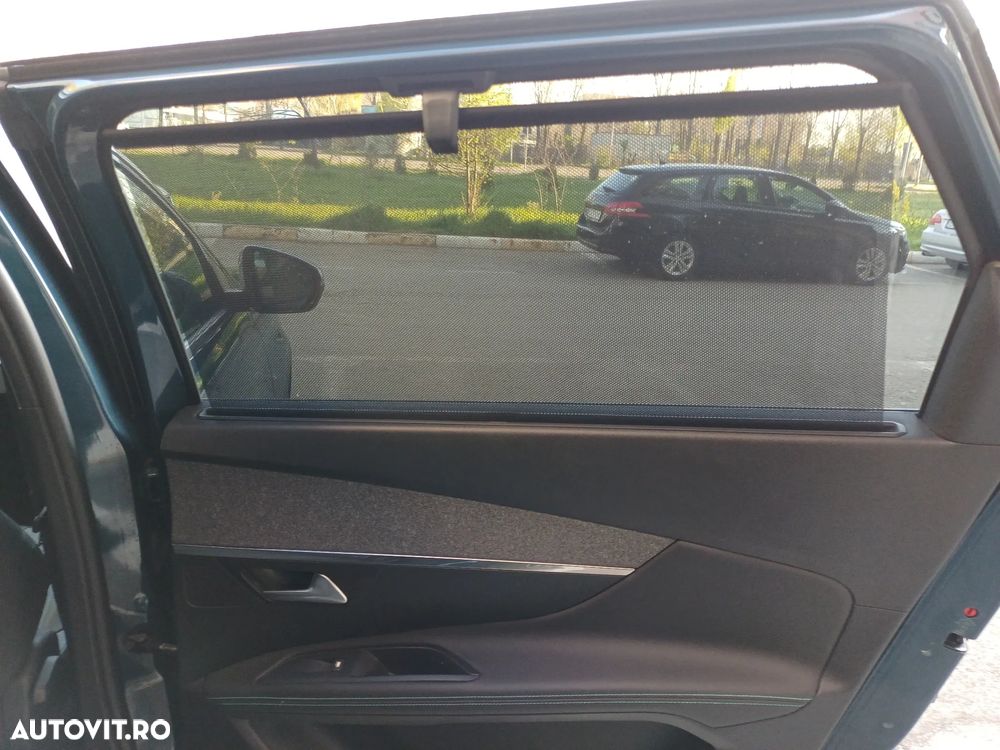 Peugeot 5008 1.2L 136 e-DCS6 MHEV Allure Pack - 23