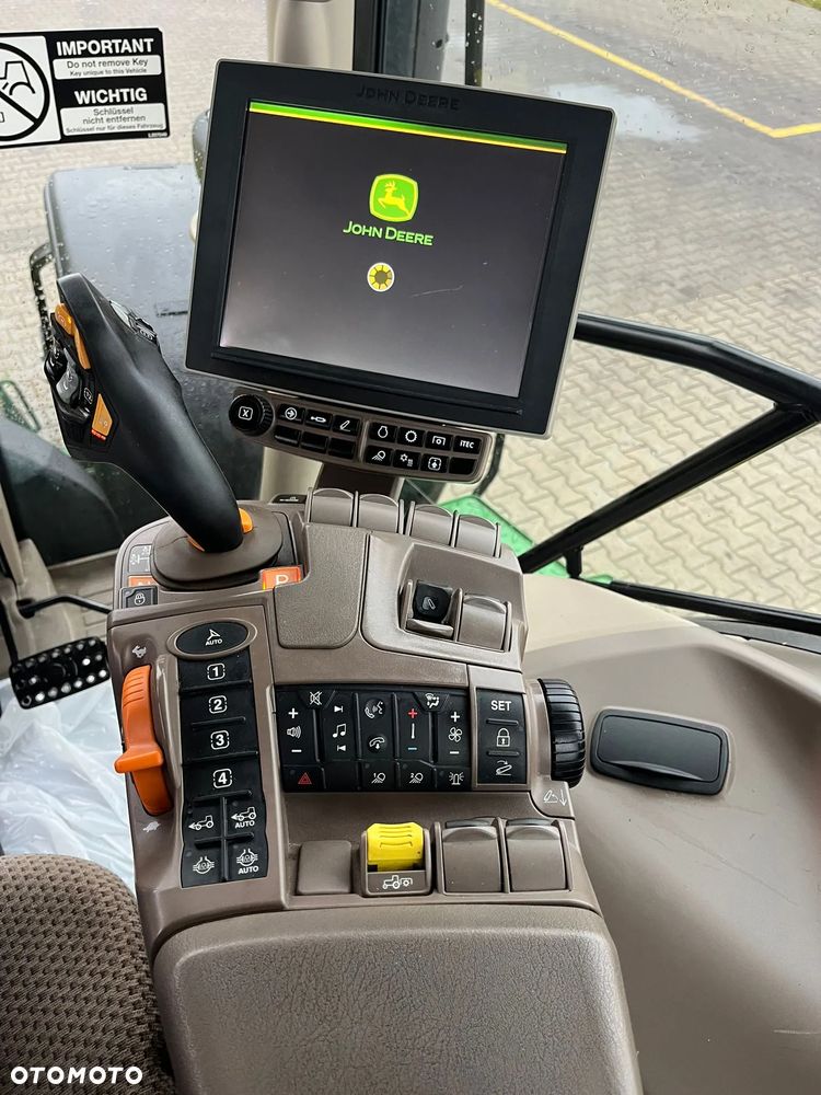 John Deere 6250 R - 9