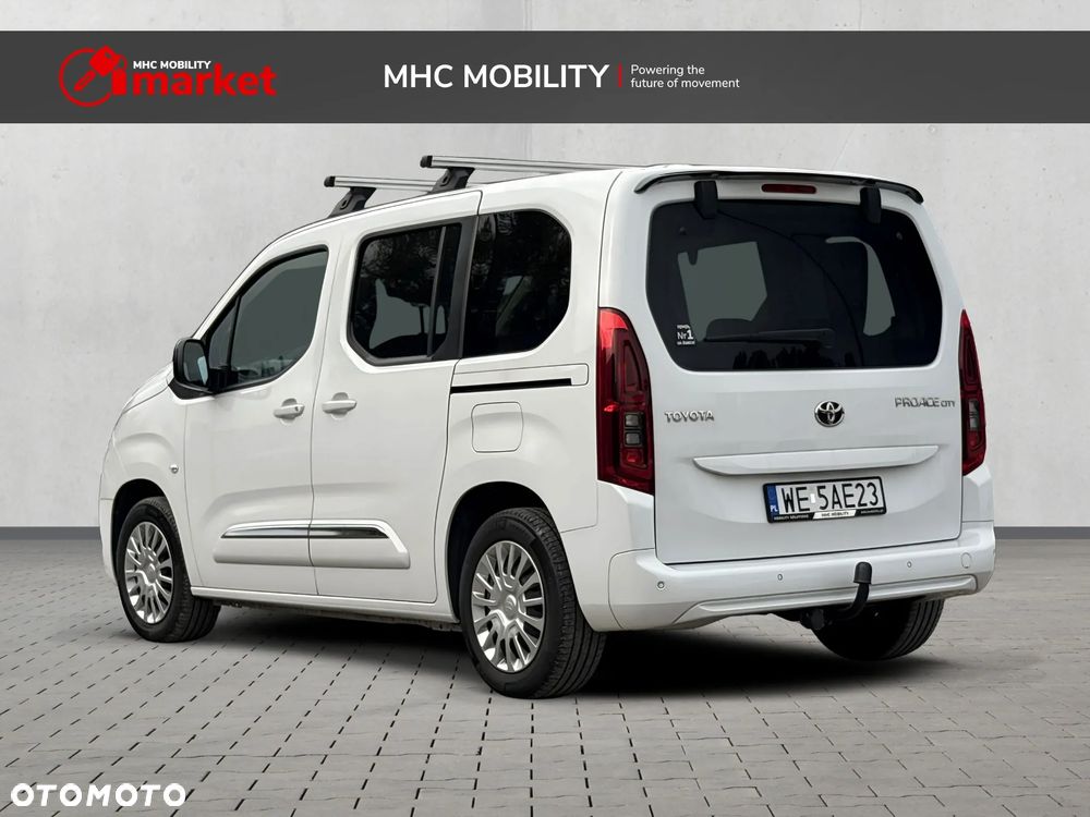 Toyota Proace City Verso 1.2 D-4T Business - 3