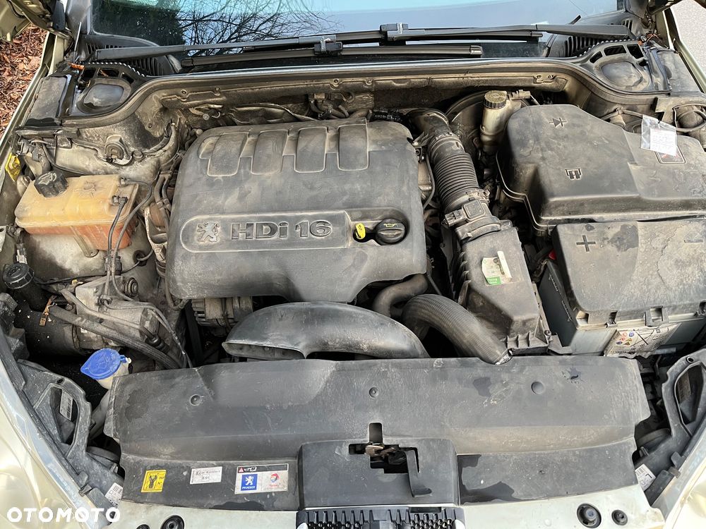 Peugeot 407 2.0 HDI Premium navtech gama - 15