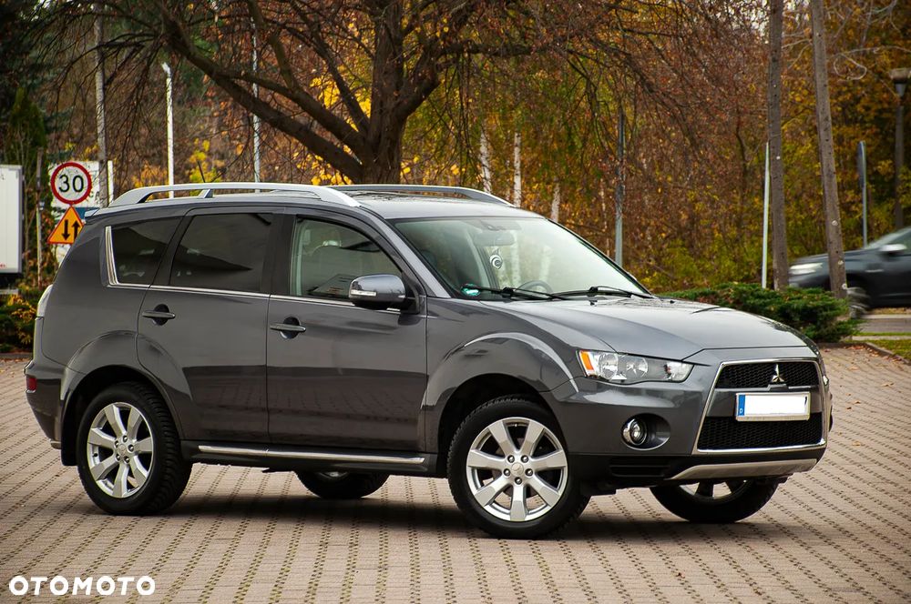 Mitsubishi Outlander 2010 photo 4