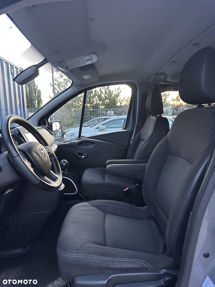 Opel Vivaro - 16