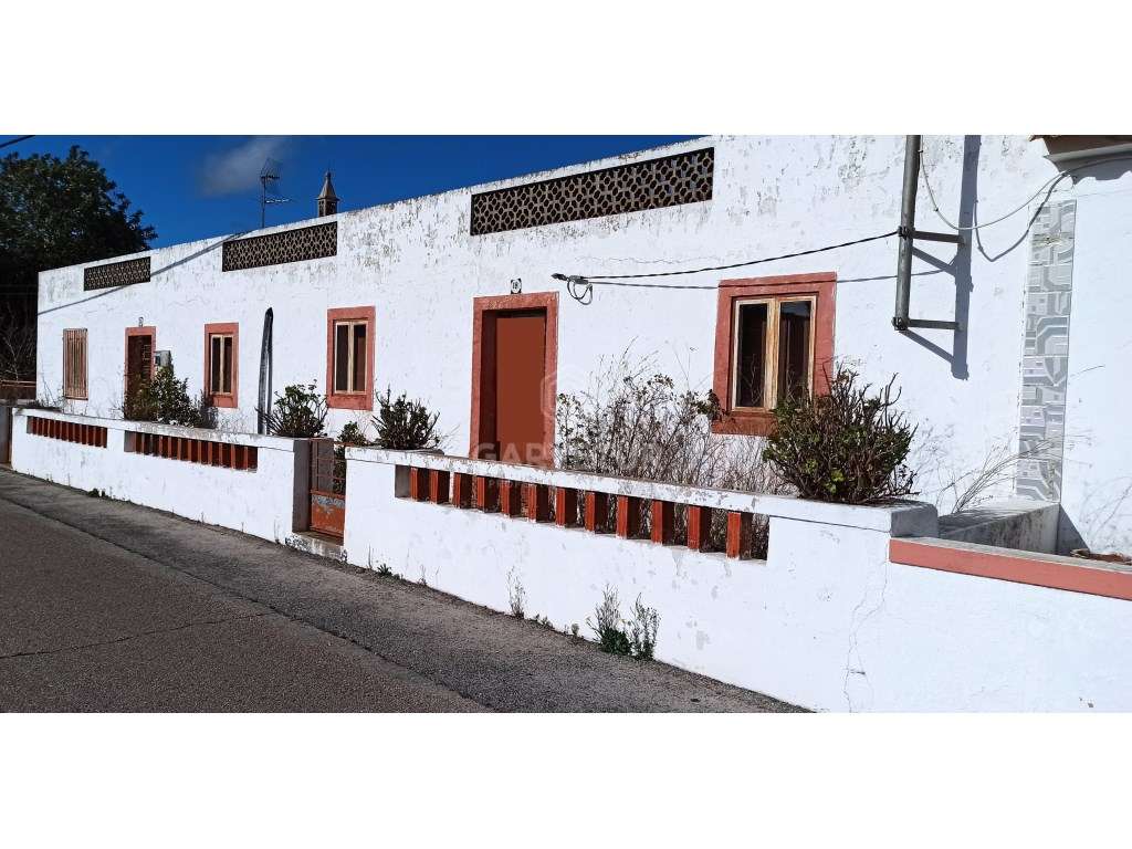 Casa Térrea de 5 divisões para recuperar no Ameixial, Loule, Algarve - Grande imagem: 3/45