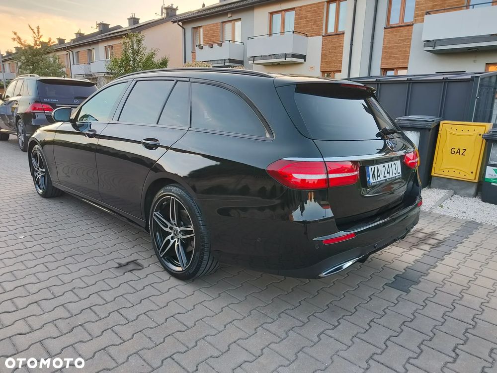 Mercedes-Benz Klasa E 220 d 4-Matic 9G-TRONIC - 6