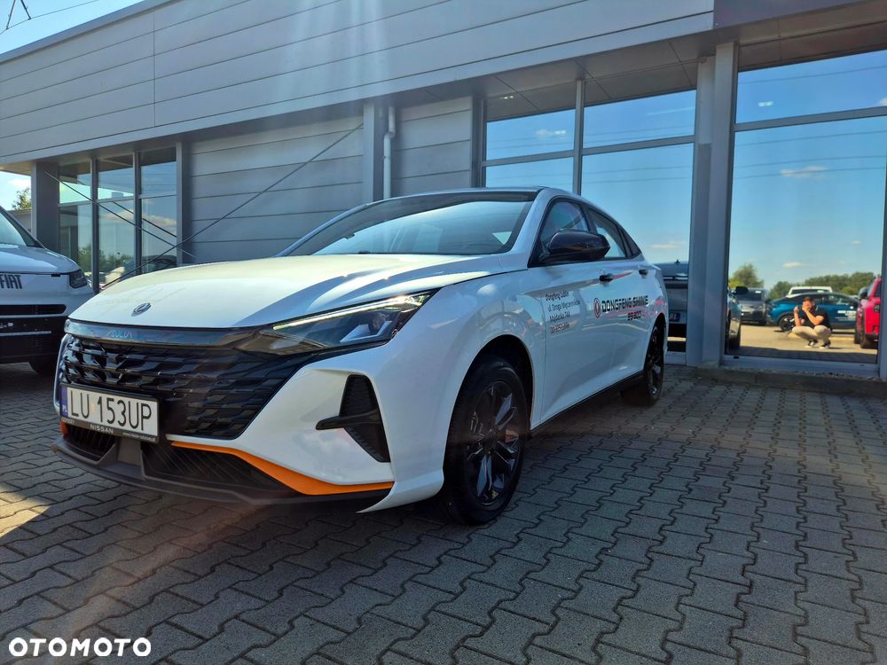 Dongfeng Shine - 5