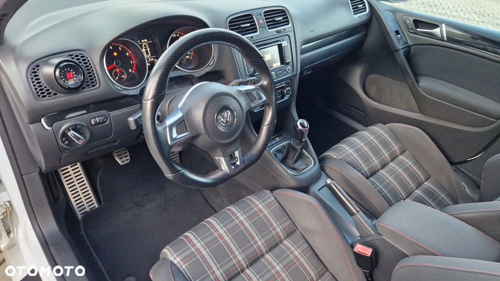 Volkswagen Golf 2.0 TSI GTI - 19