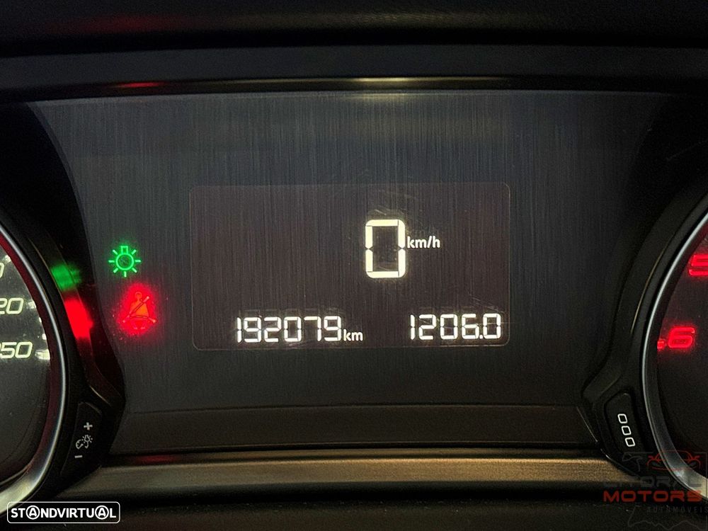 Peugeot 308 SW 1.6 BlueHDi Allure - 26