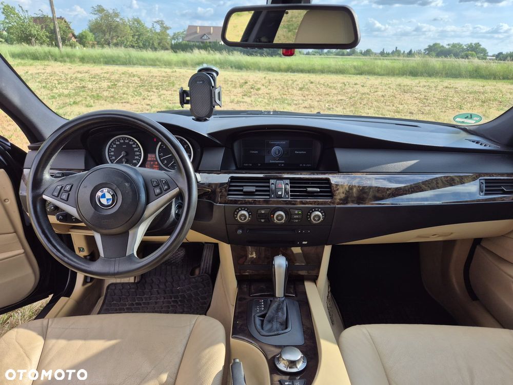 BMW Seria 5 - 13