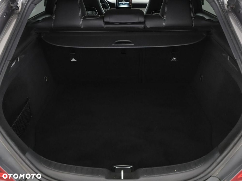 Mercedes-Benz CLA 180 d 7G-DCT Urban - 21