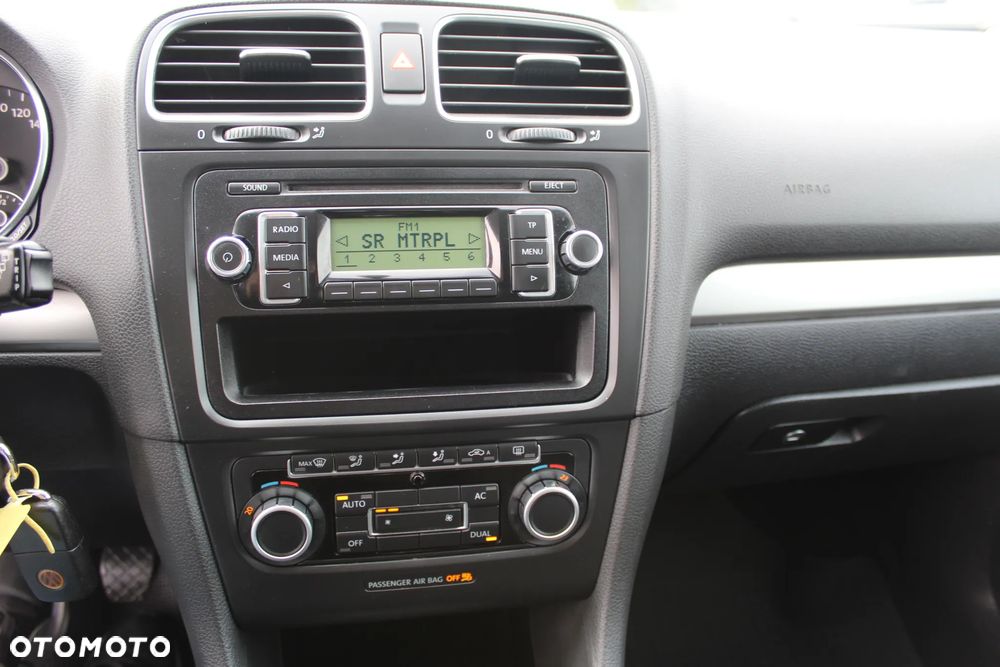 Volkswagen Golf - 8