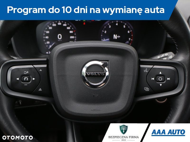 Volvo XC 40 - 20